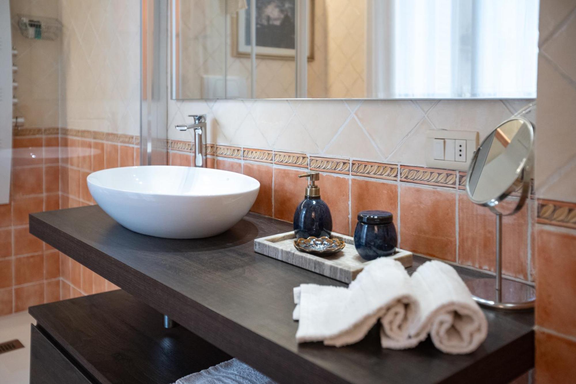 Indipendent Studio Apartment With Terrace - Parking Florence Buitenkant foto