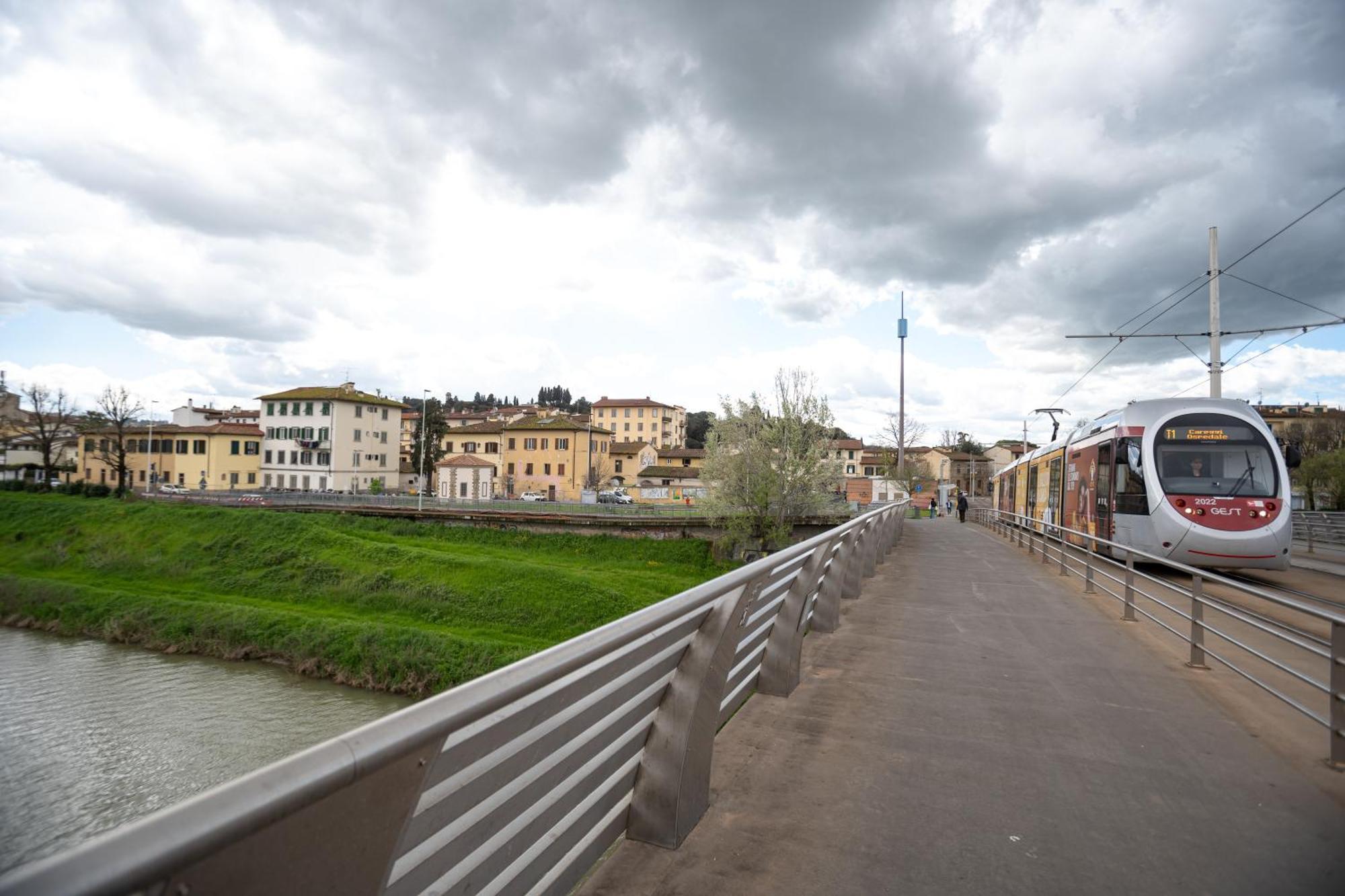 Indipendent Studio Apartment With Terrace - Parking Florence Buitenkant foto