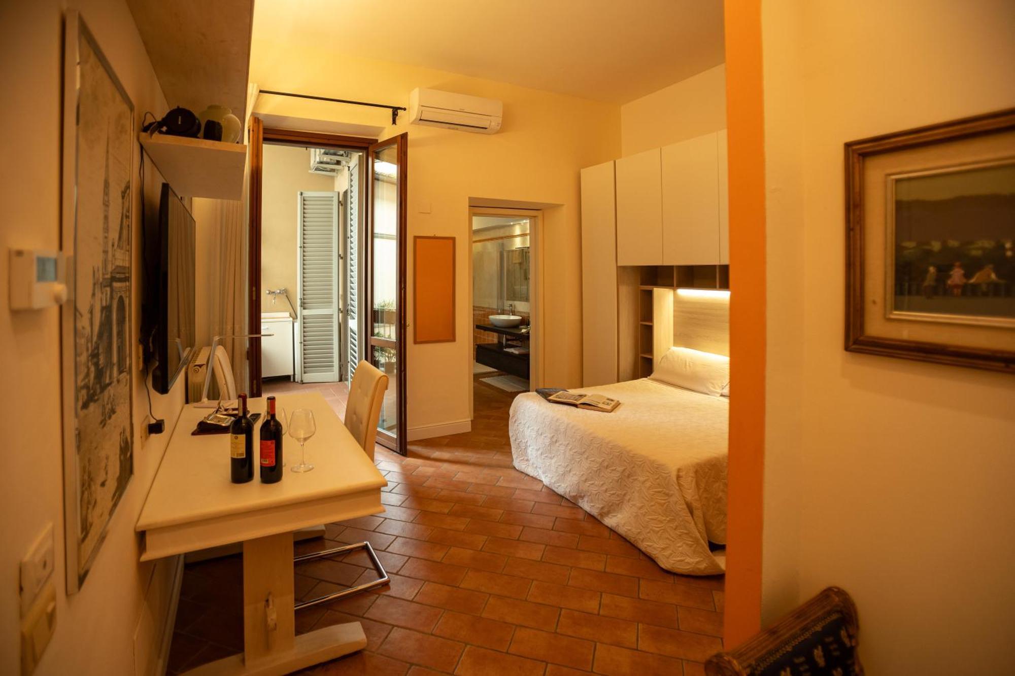 Indipendent Studio Apartment With Terrace - Parking Florence Buitenkant foto